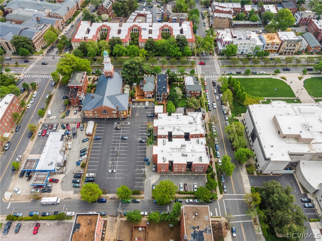 2810 Kensington Ave Unit#6