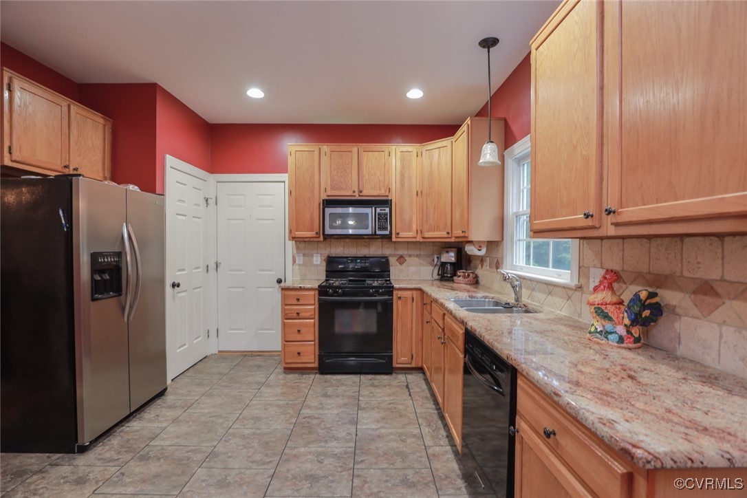 15150 Whispering Springs Ln