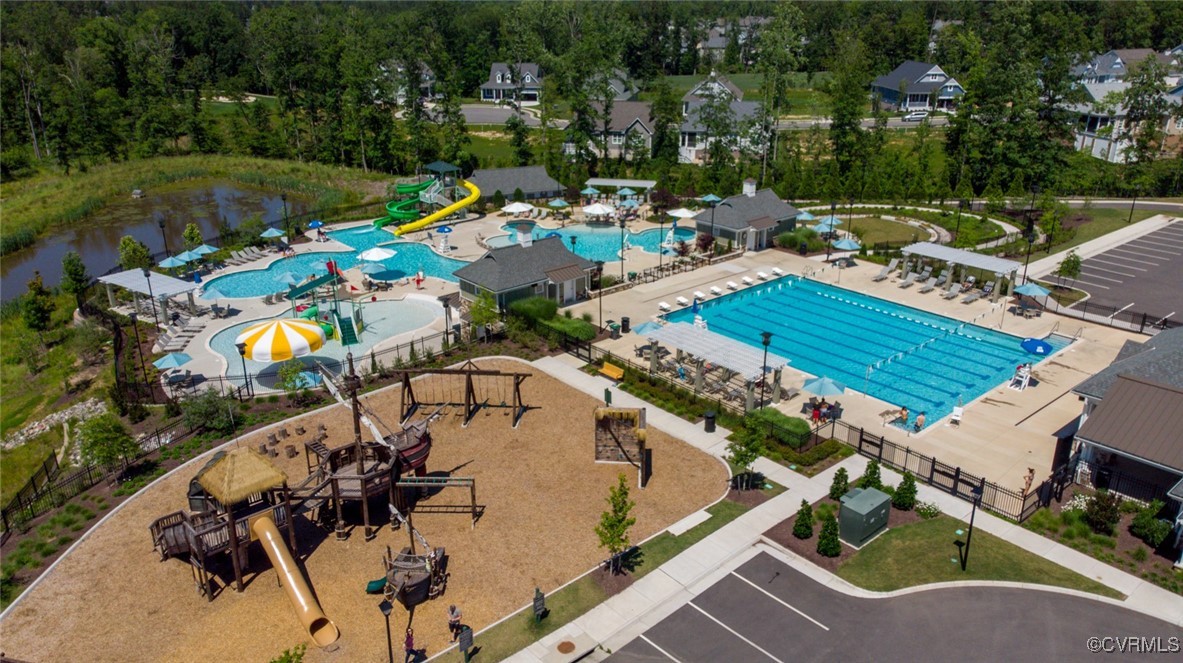 16713 White Daisy Loop