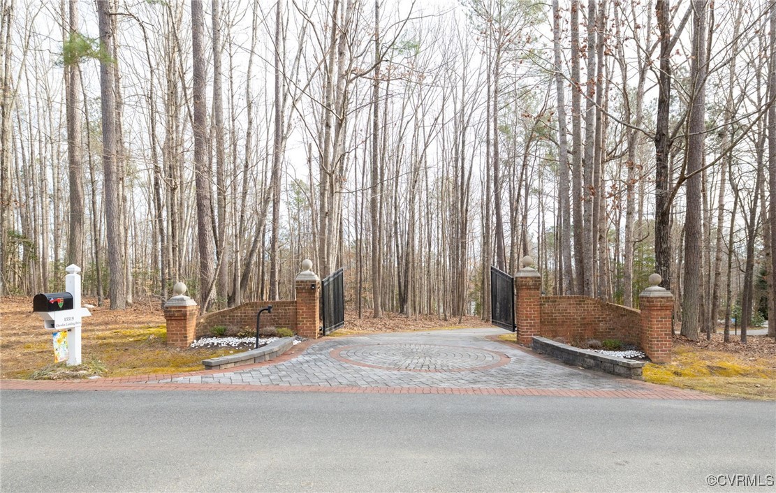 13319 Chesdin Landing Dr