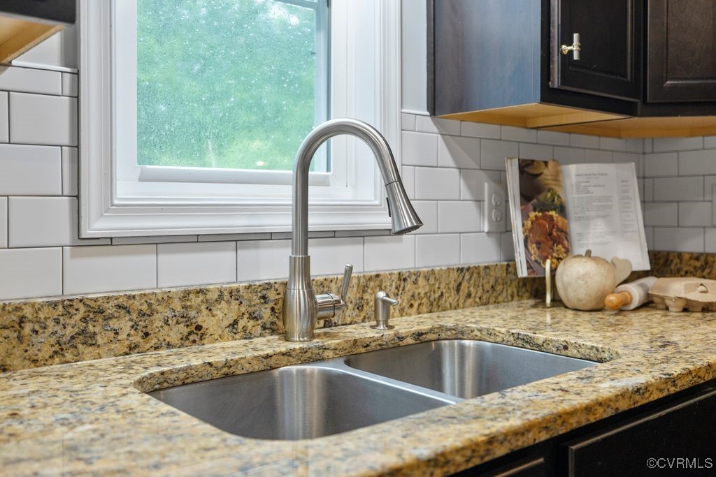 10207 Brightwood Ave