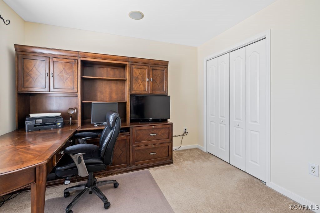 9213 Mission Hills Ln