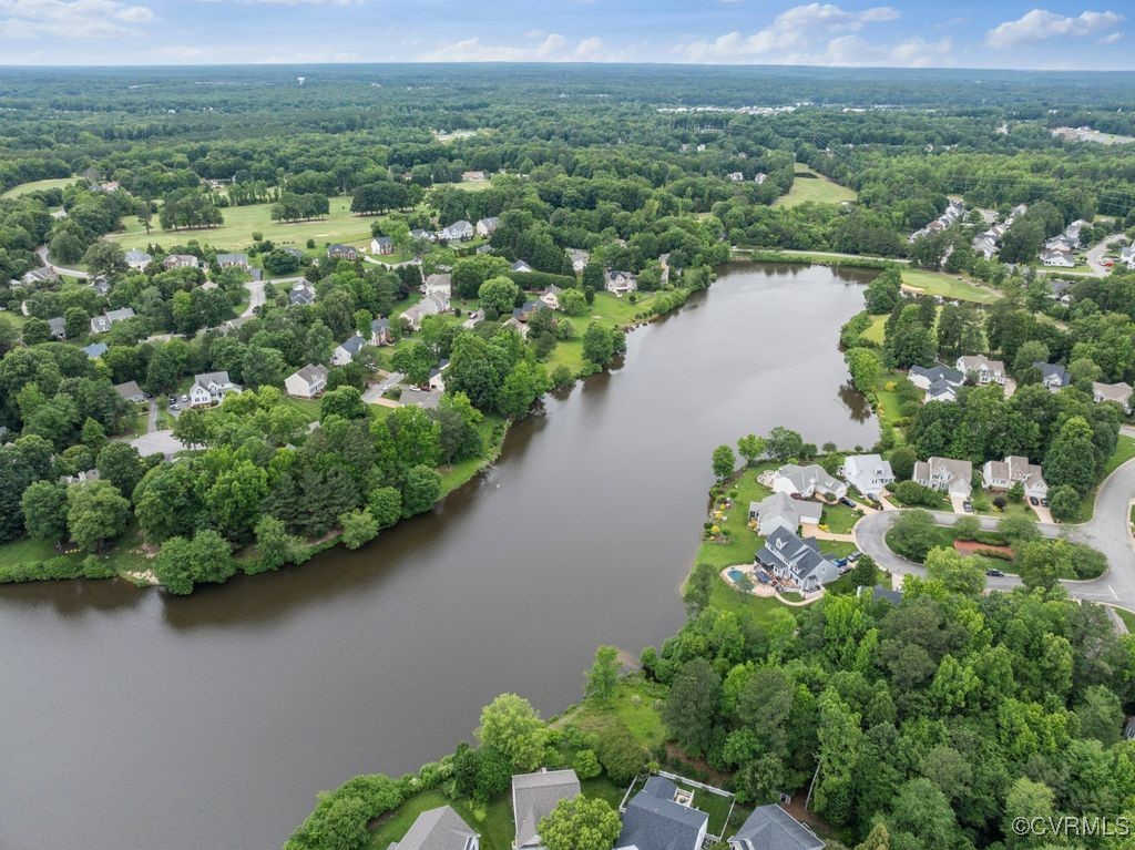 9213 Mission Hills Ln