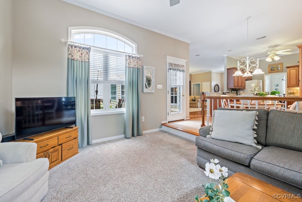 9213 Mission Hills Ln