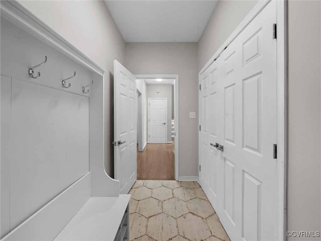 12306 Hollow Oak Ter