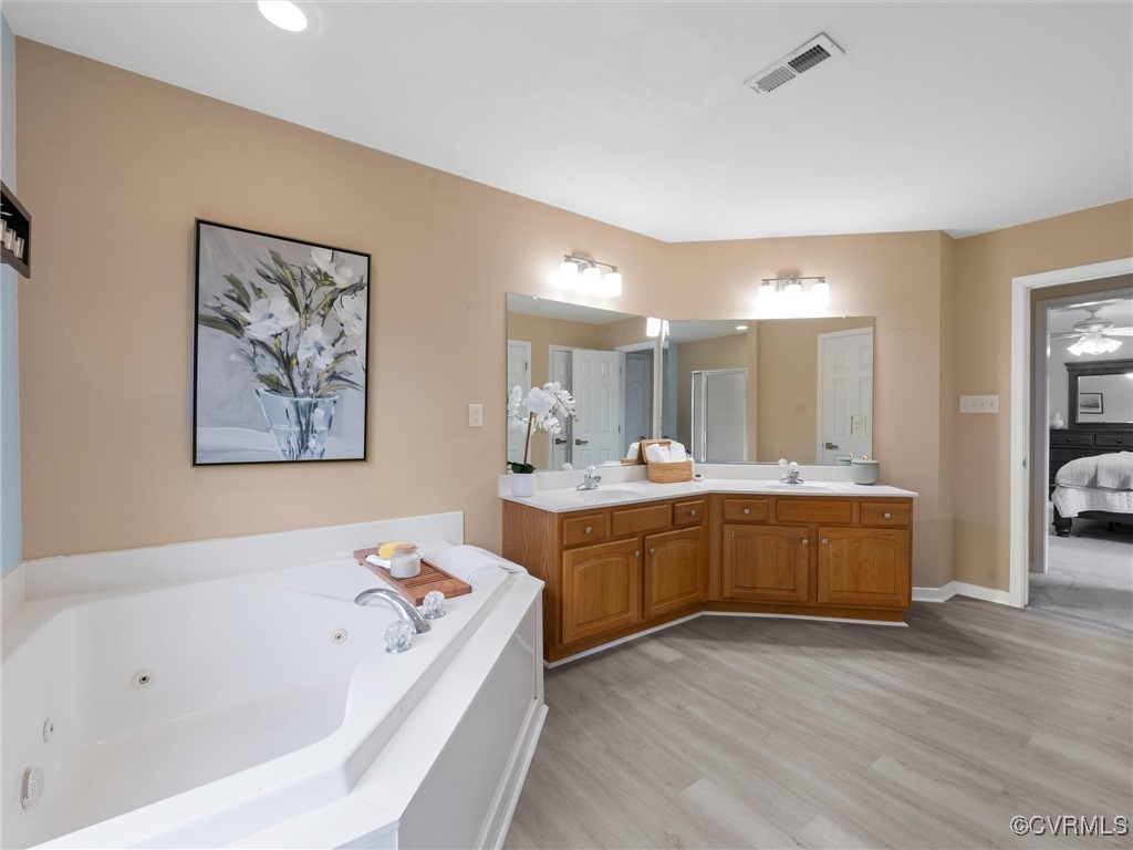 12306 Hollow Oak Ter