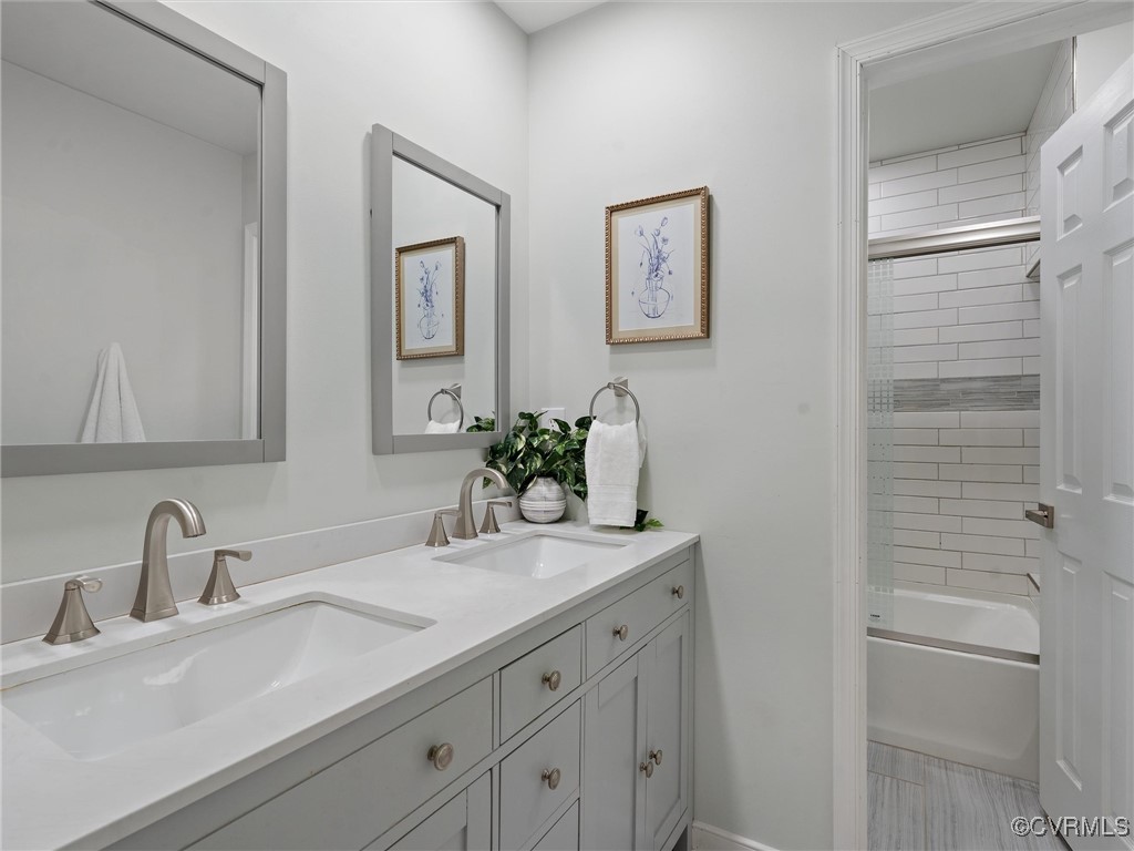 12306 Hollow Oak Ter