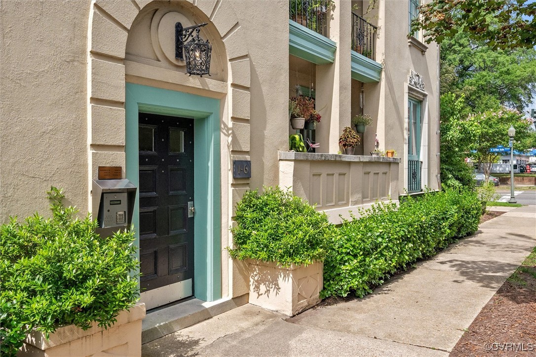 515 N Arthur Ashe Blvd Unit#U2