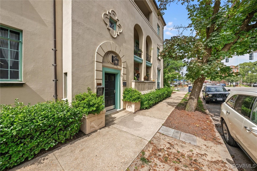 515 N Arthur Ashe Blvd Unit#U2