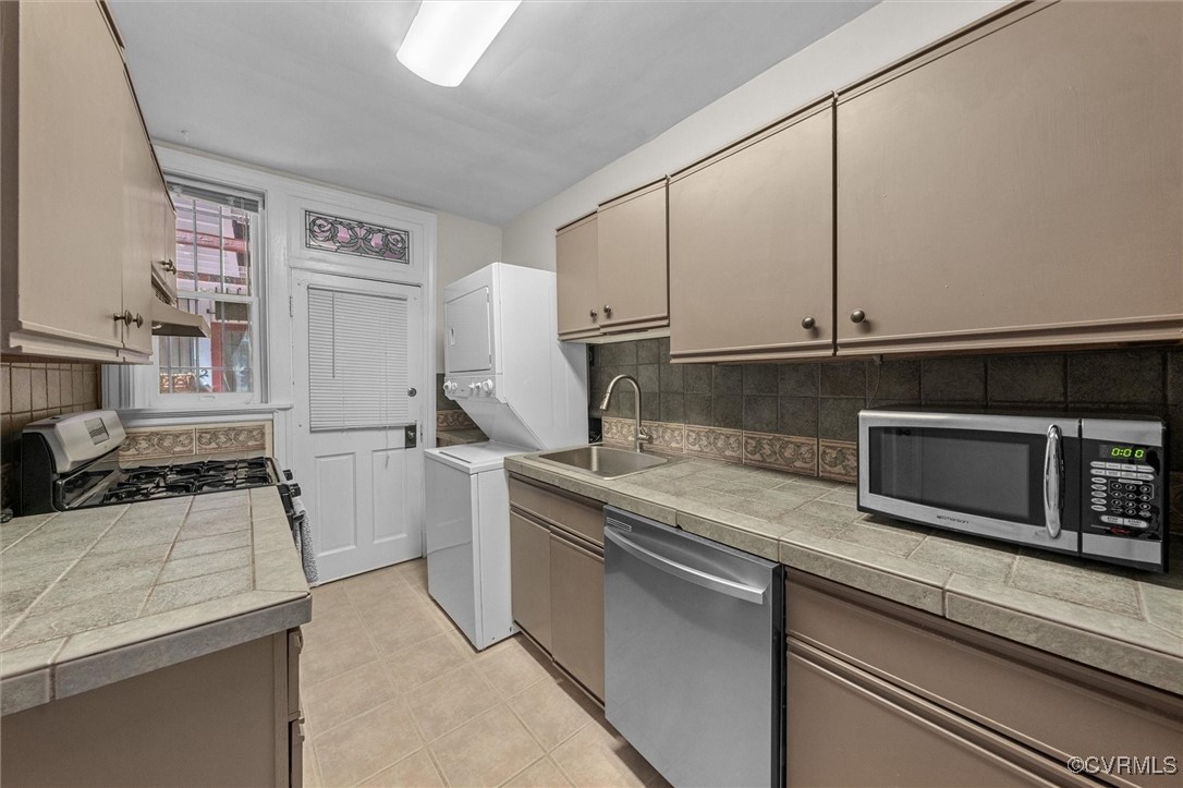 515 N Arthur Ashe Blvd Unit#U2