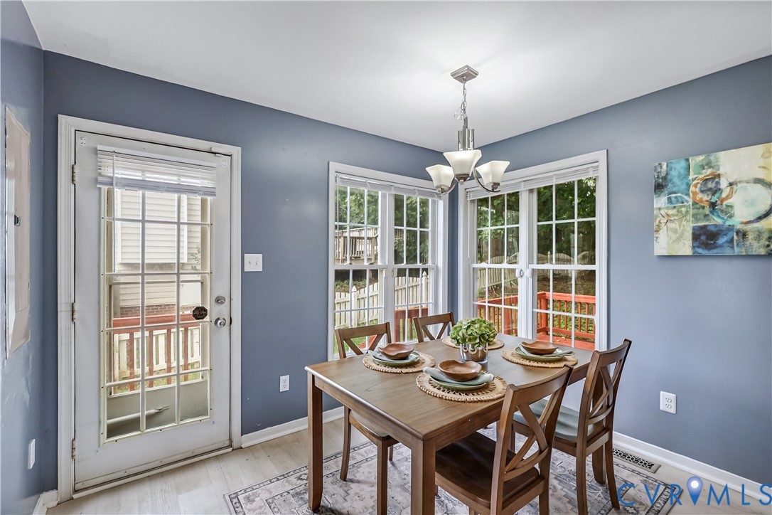 12136 Warfield Estates Dr