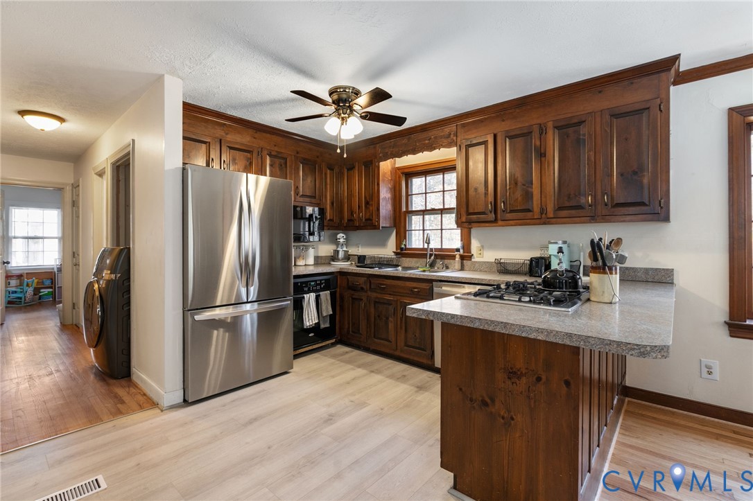 8196 Flannigan Mill Rd