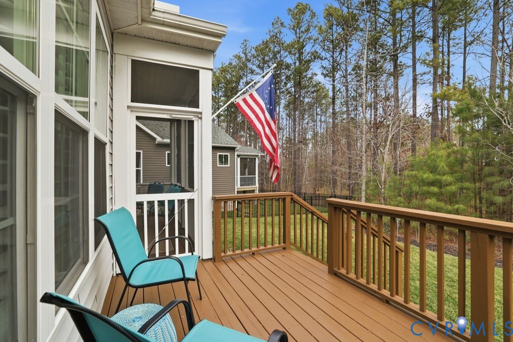 8725 Fishers Green Pl