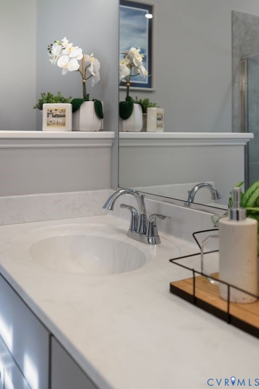 8725 Fishers Green Pl