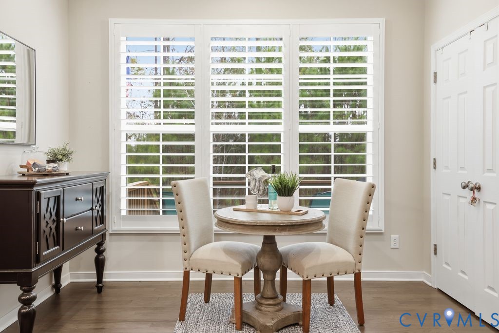 8725 Fishers Green Pl