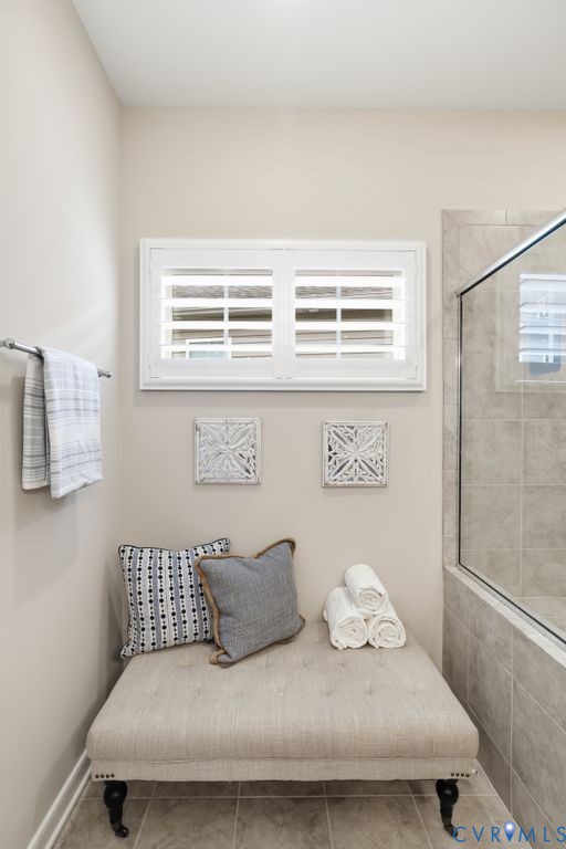 8725 Fishers Green Pl