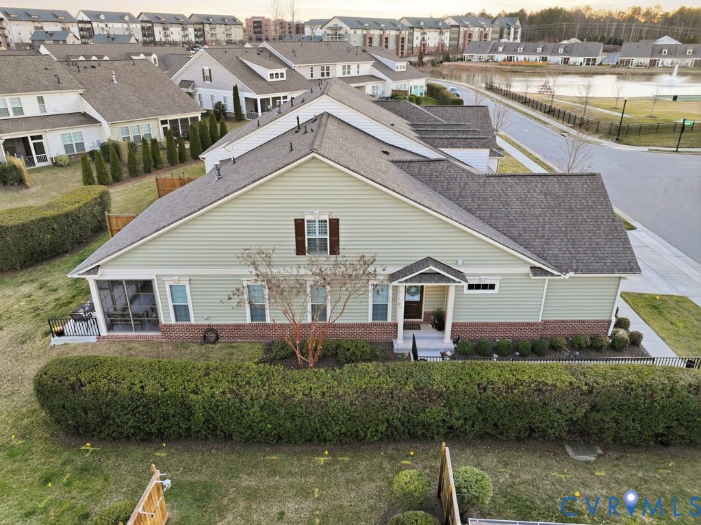 6811 Southwalk Hts