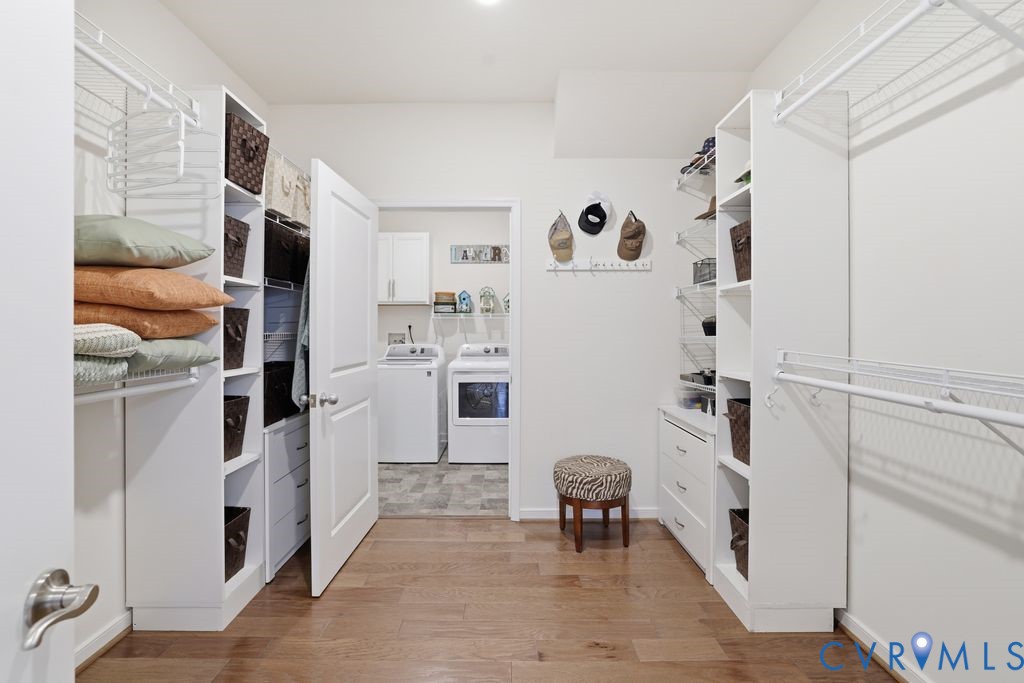 6811 Southwalk Hts