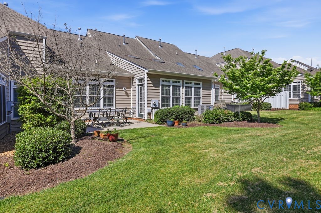 5425 Creek Heights Dr