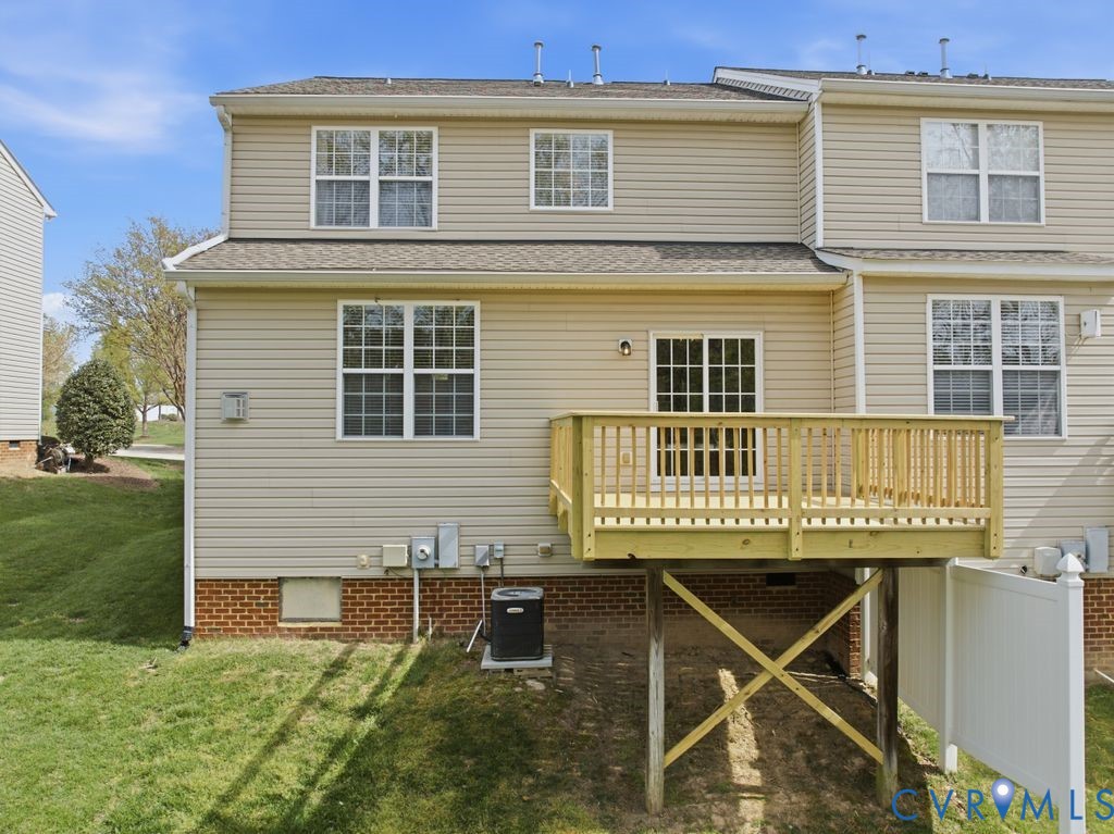2453 Silver Lake Ter