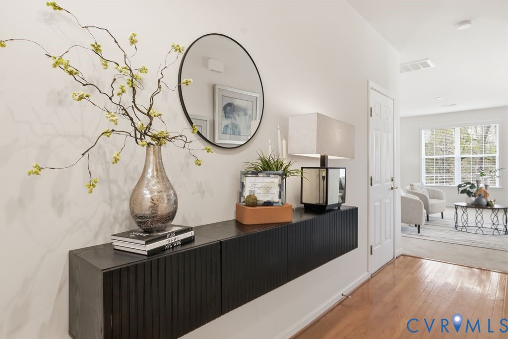2453 Silver Lake Ter