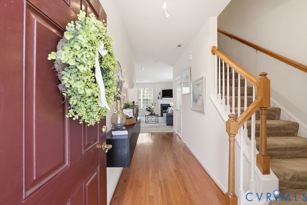 2453 Silver Lake Ter