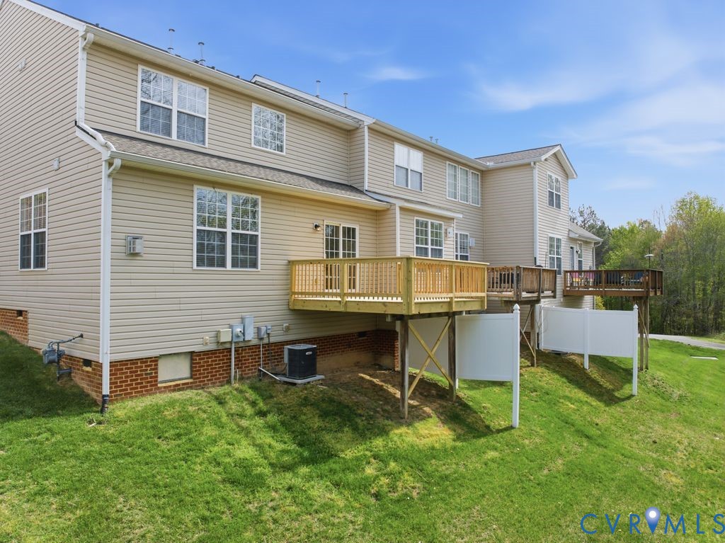 2453 Silver Lake Ter