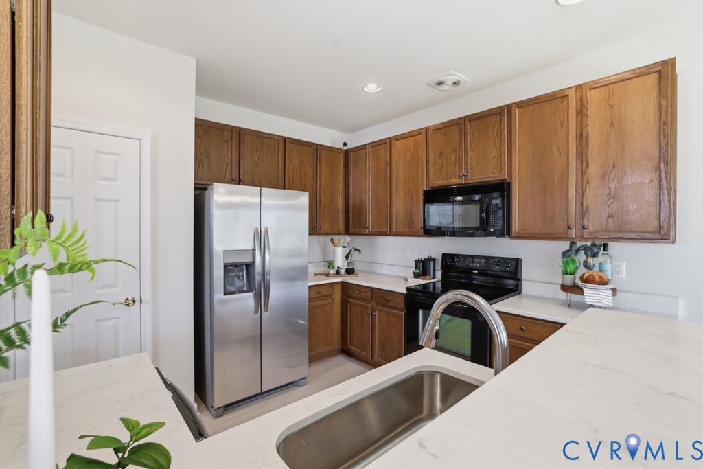 2453 Silver Lake Ter