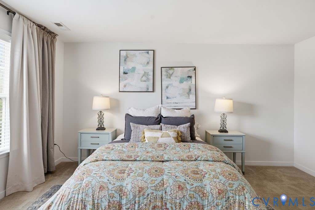2453 Silver Lake Ter