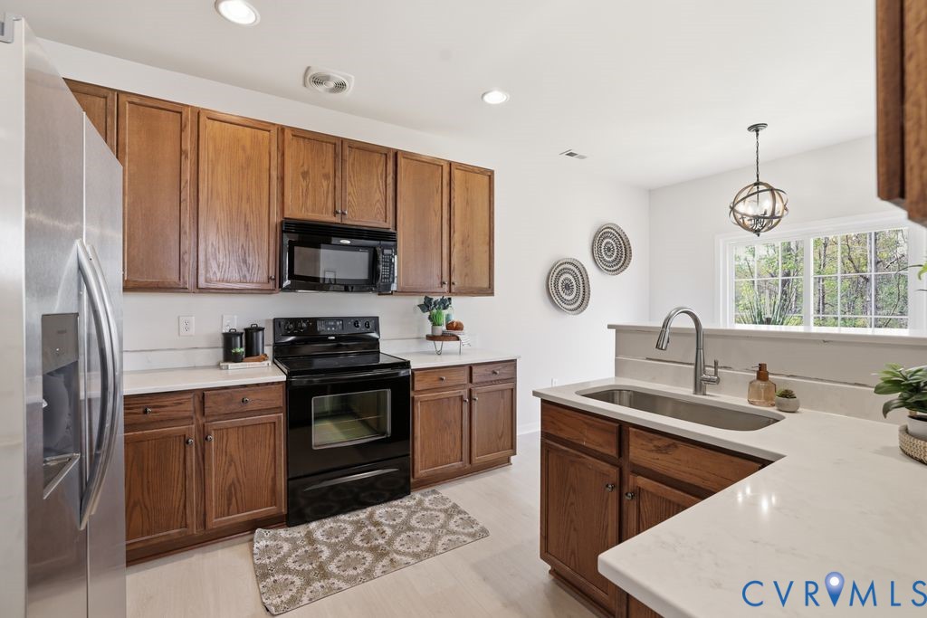 2453 Silver Lake Ter