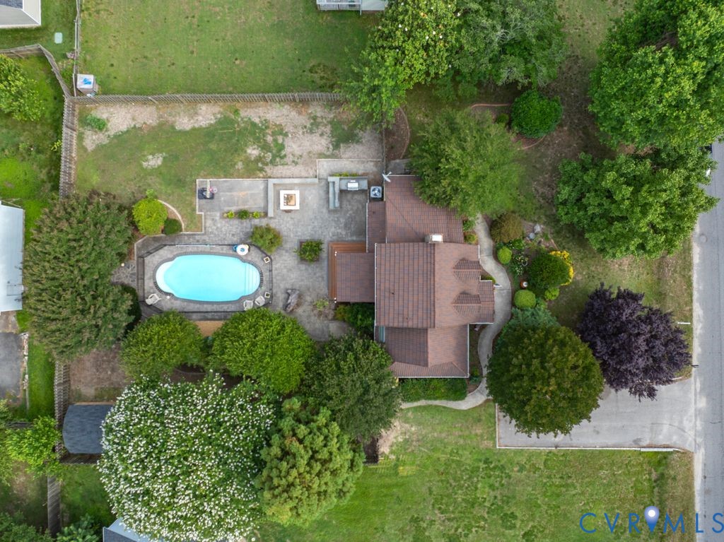 11721 Cedar Ln