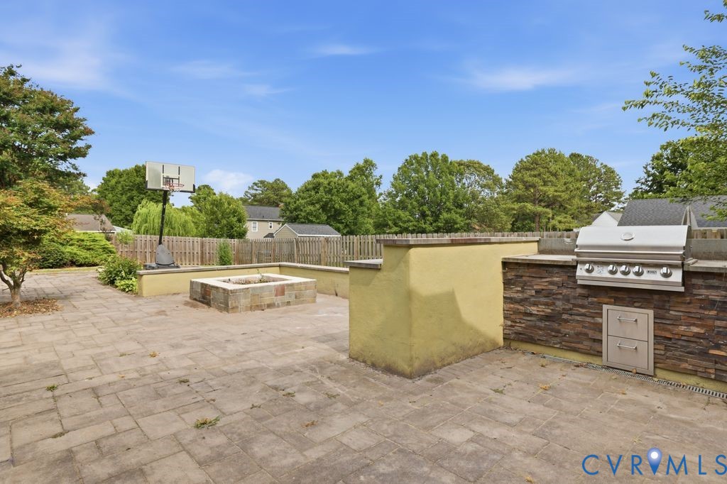 11721 Cedar Ln