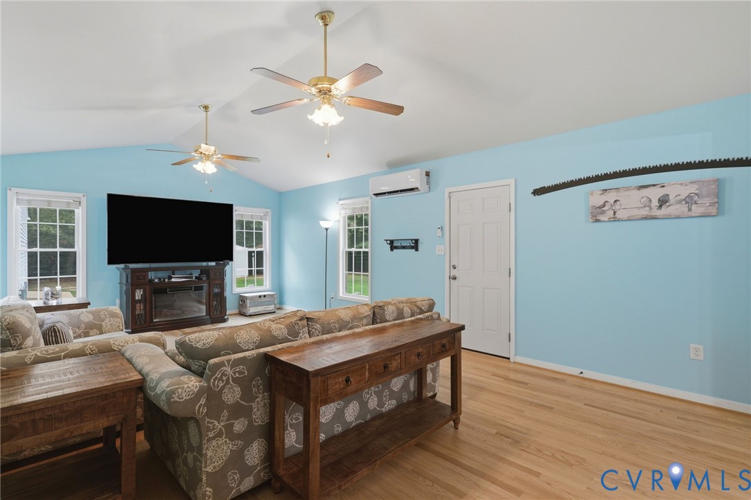 13521 Bailey Bridge Rd
