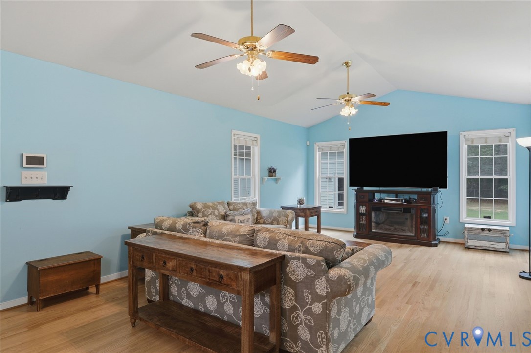 13521 Bailey Bridge Rd