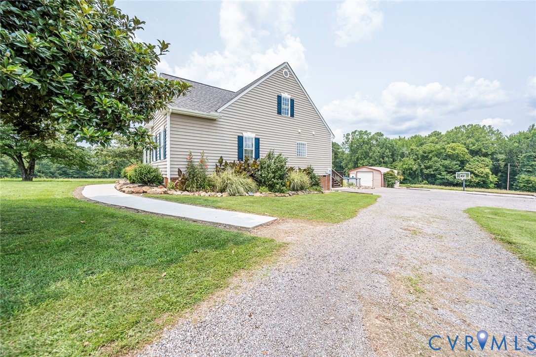 827 Sutherland Rd