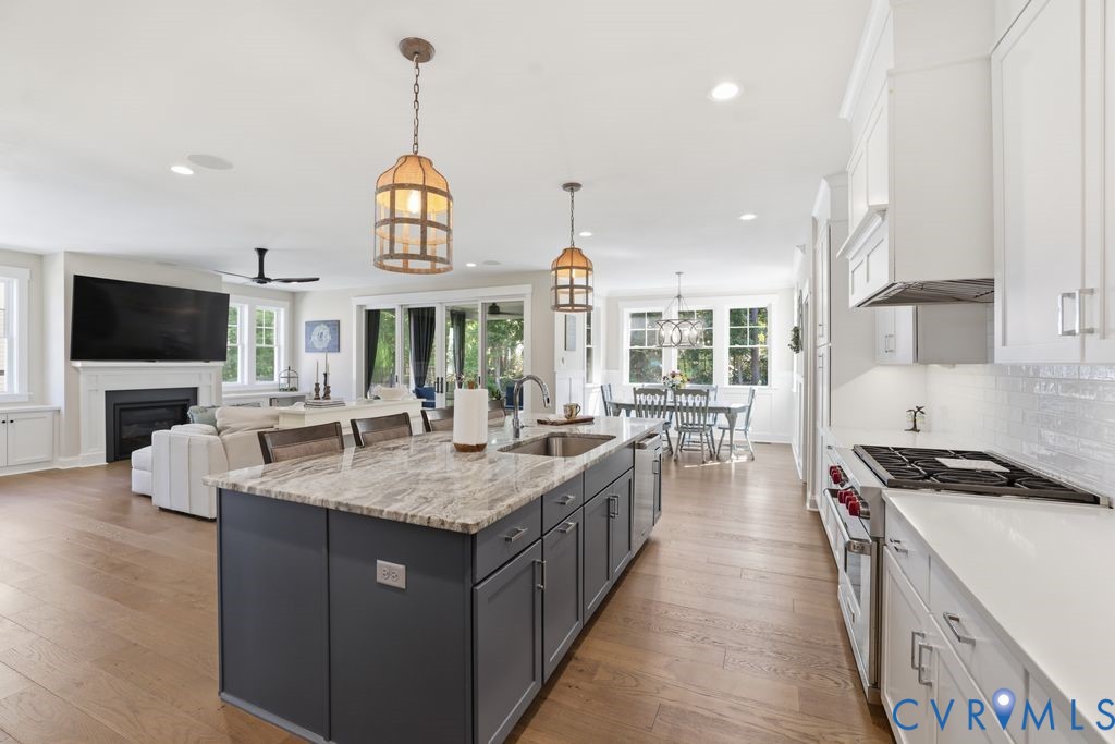 17113 Shoreland Dr