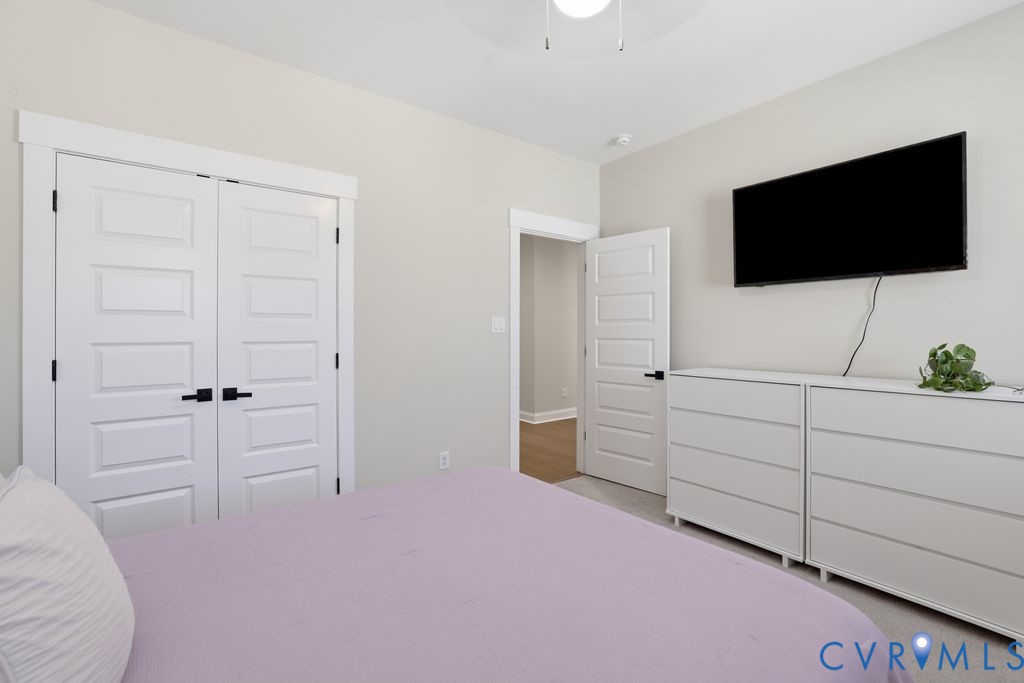 17113 Shoreland Dr