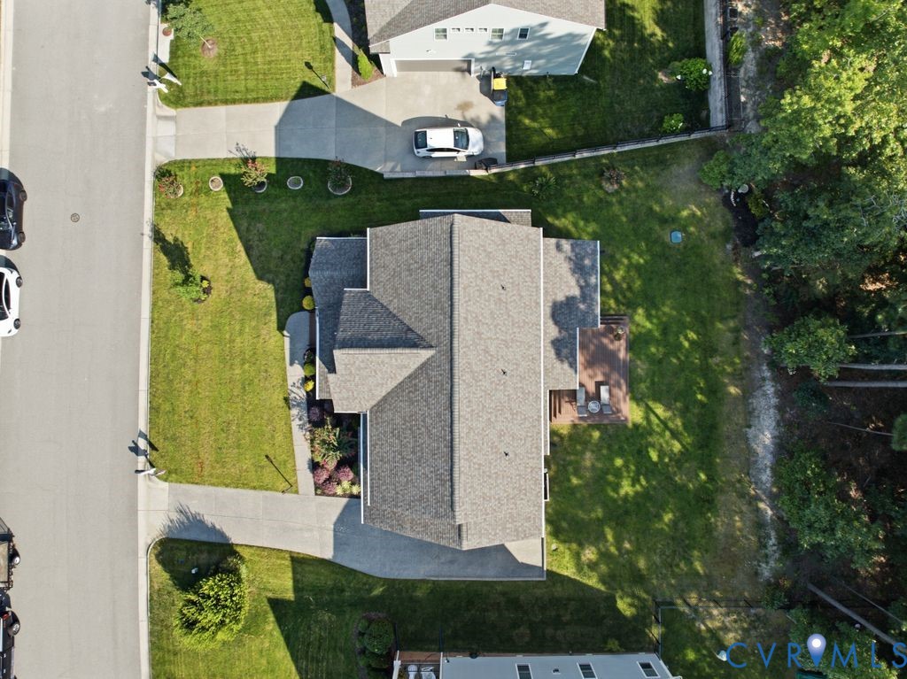 17113 Shoreland Dr