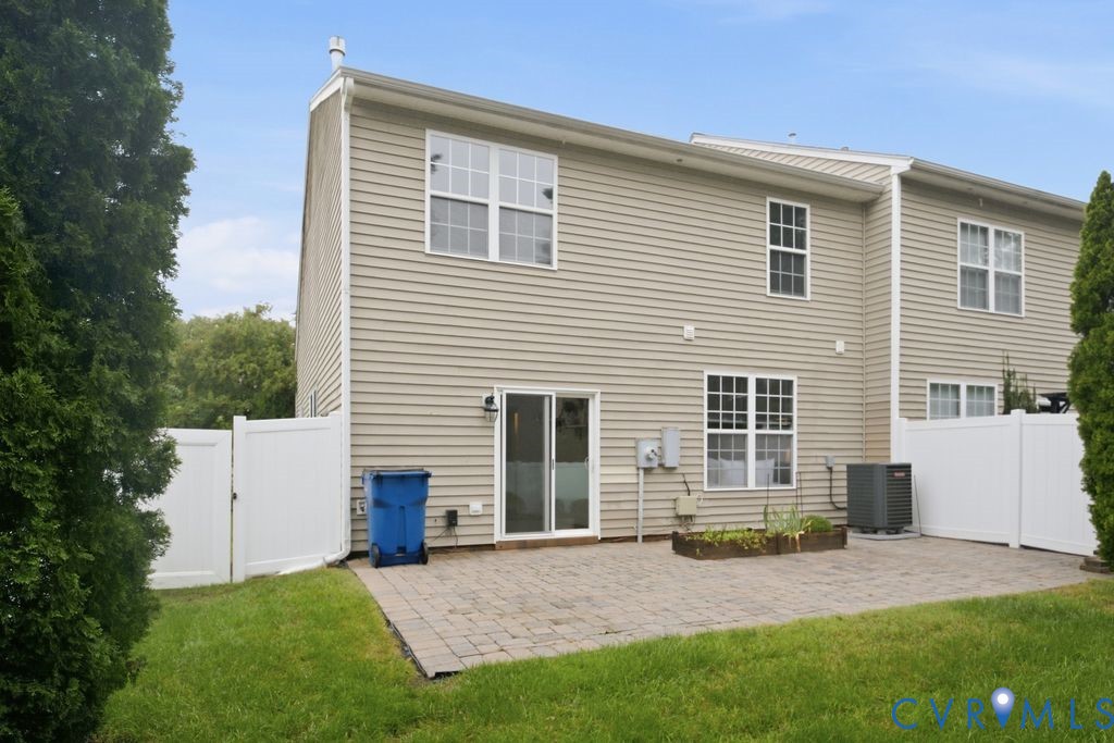 1711 Rose Mill Cir