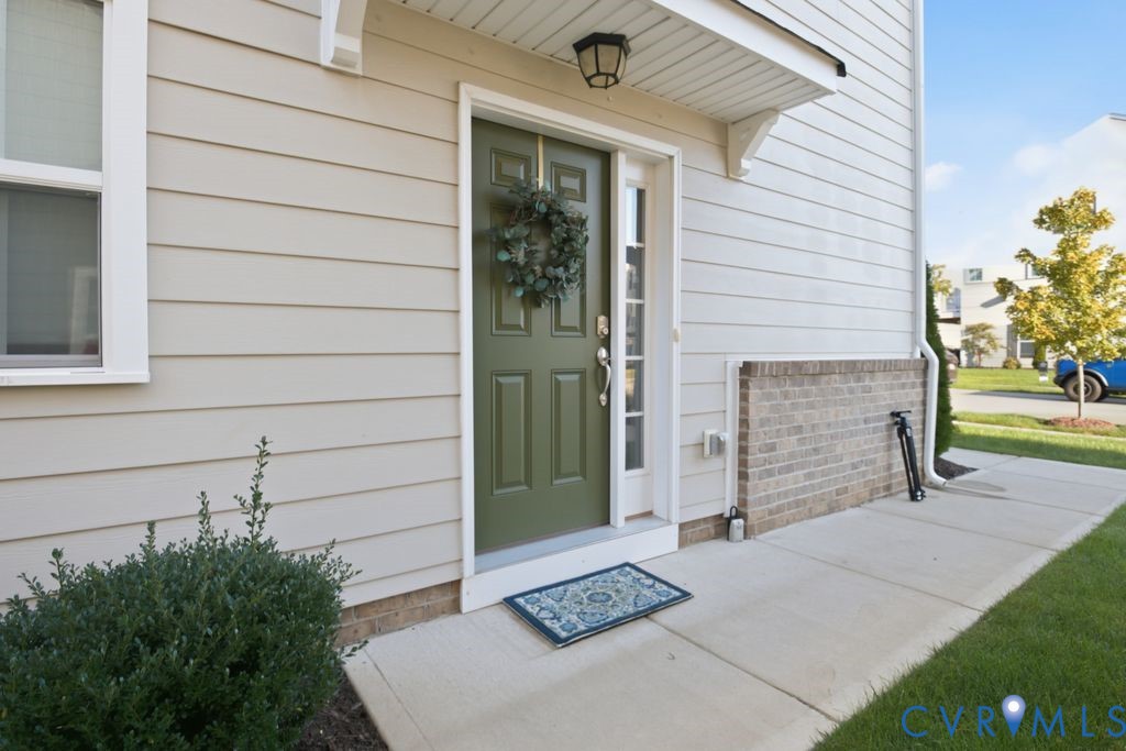 476 Randolph View Dr