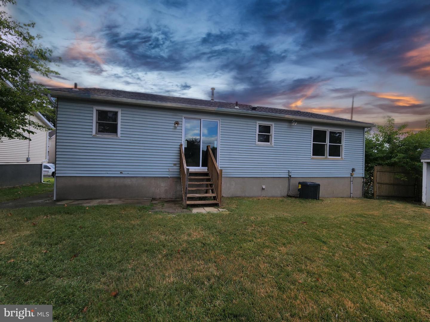 1 Grandview Ave