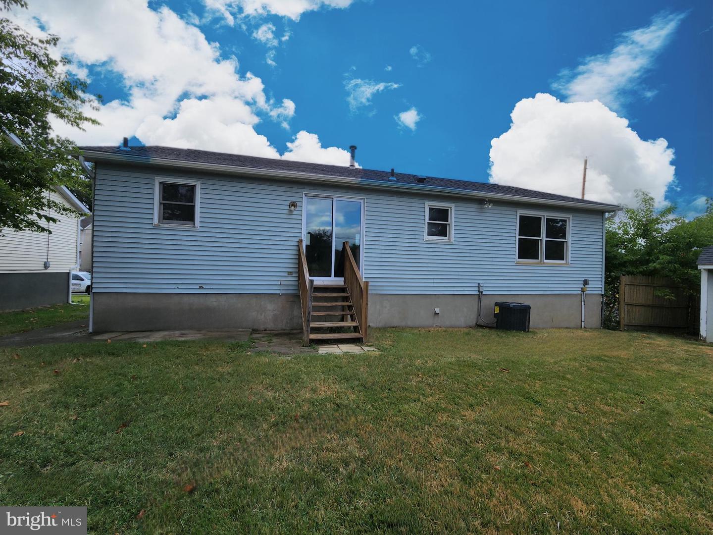 1 Grandview Ave