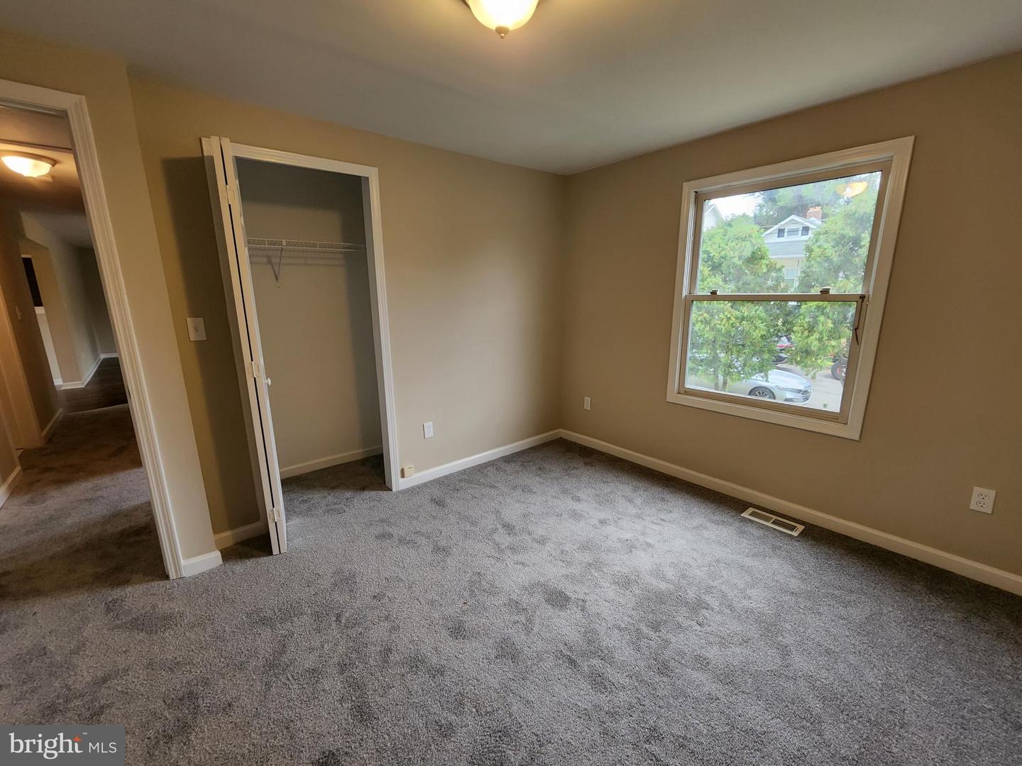 1 Grandview Ave