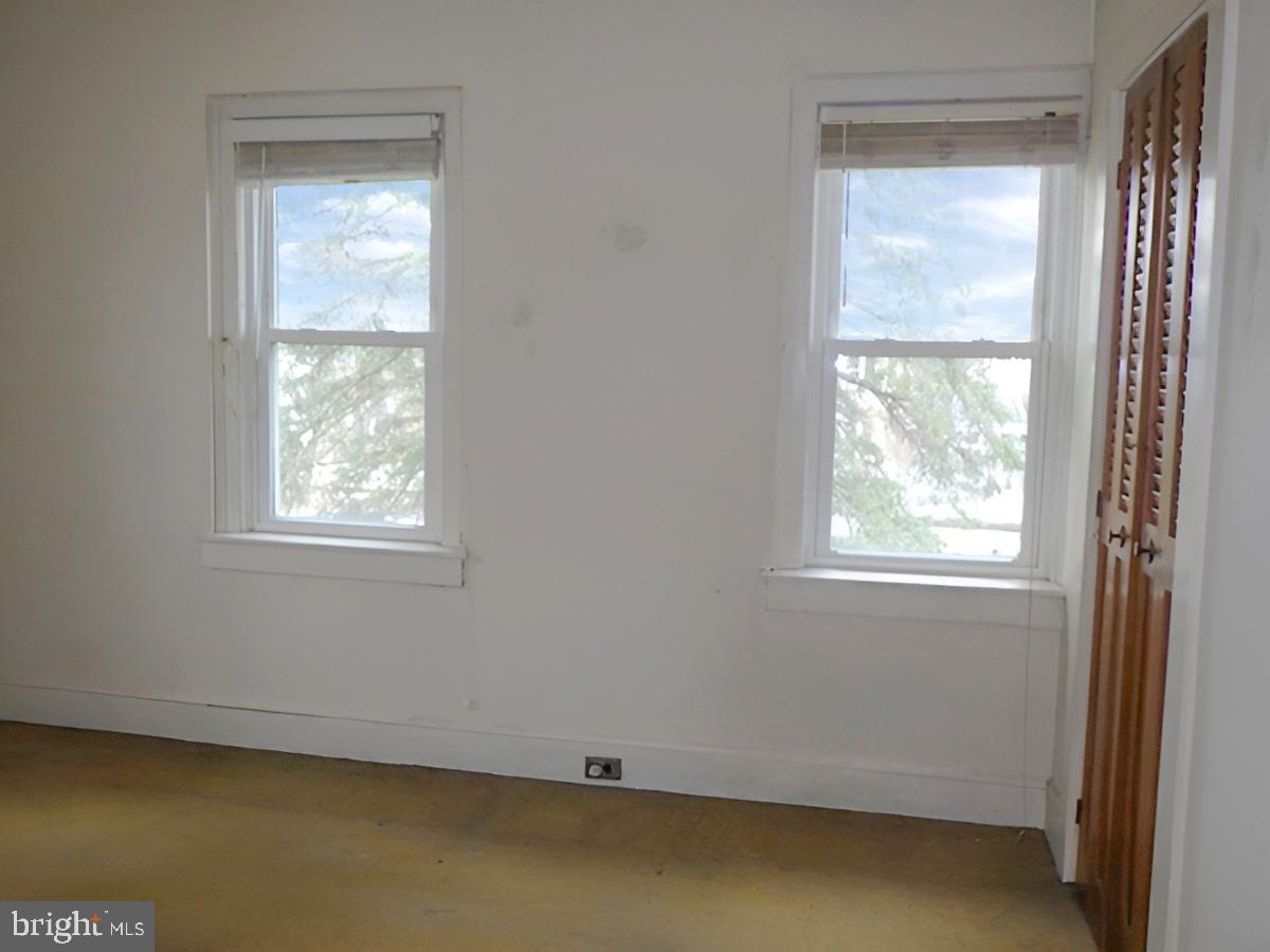 225 N Hannevig Ave