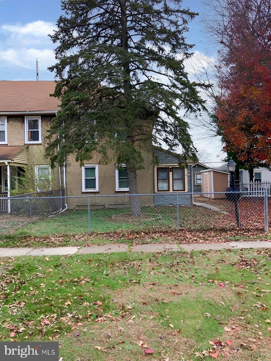 225 N Hannevig Ave