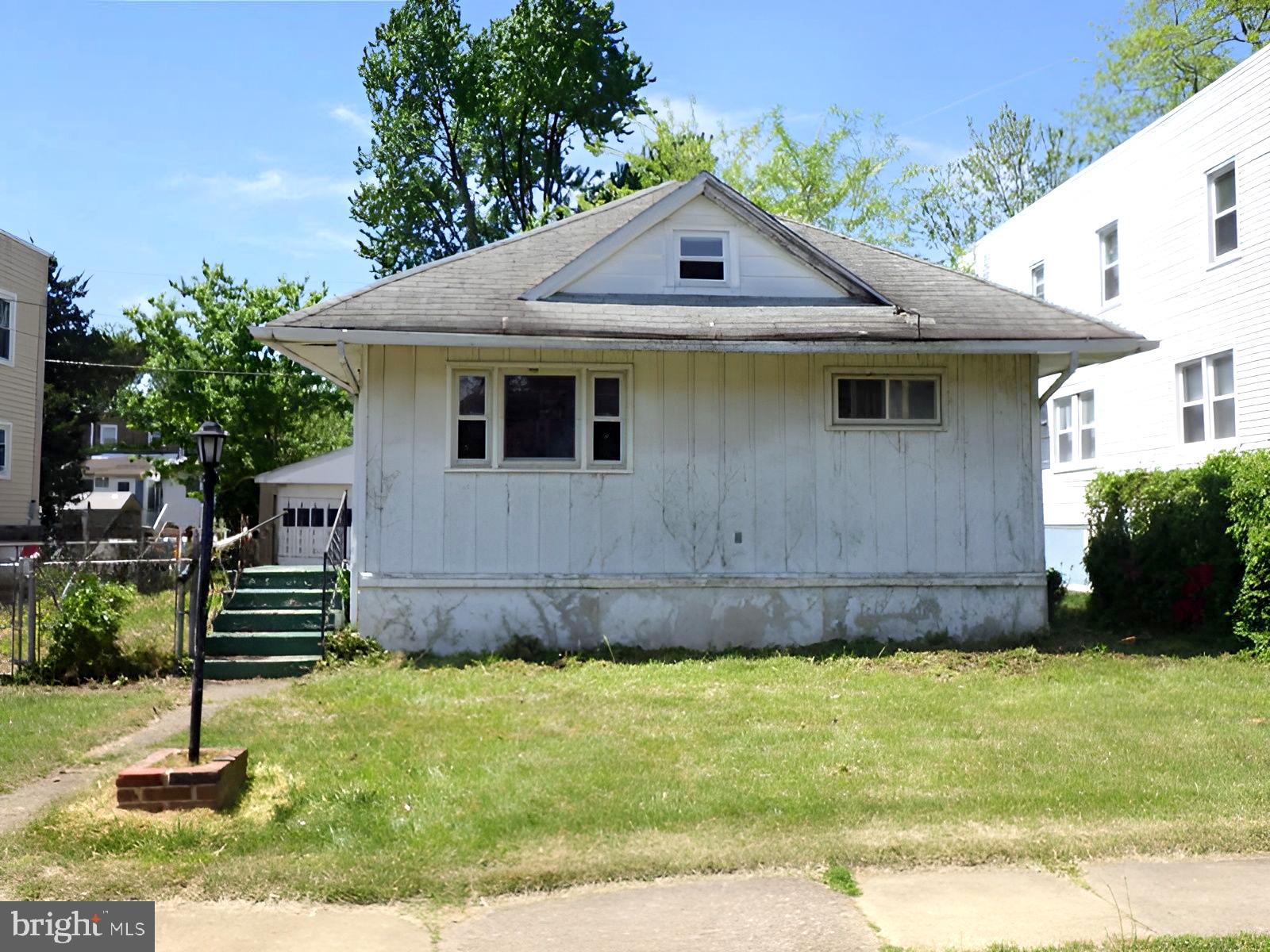 313 Linden Ave