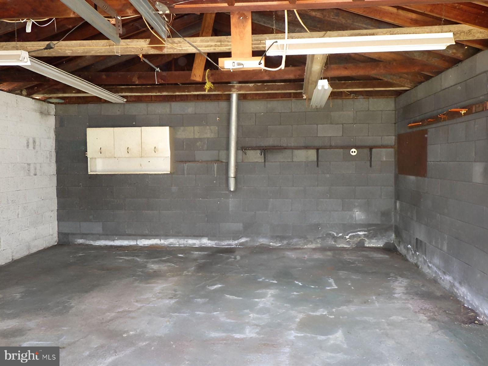 313 Linden Ave