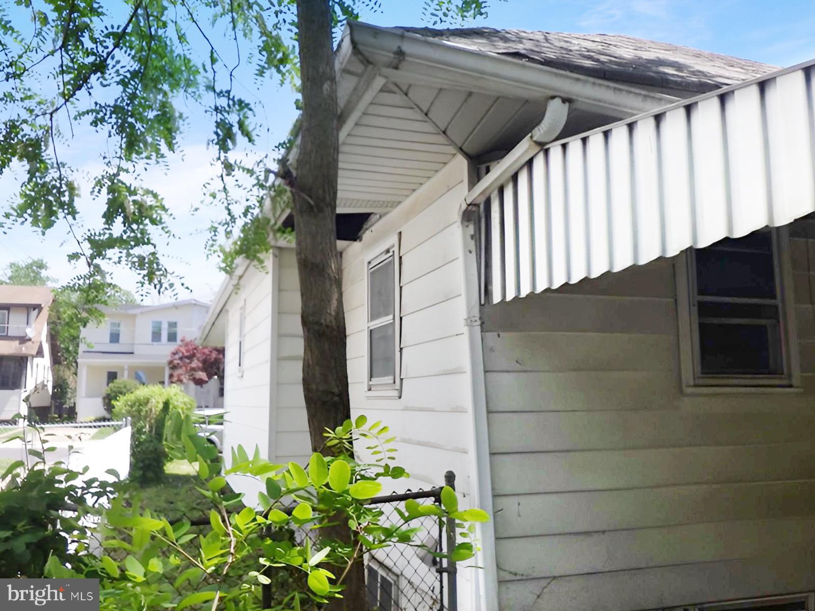 313 Linden Ave