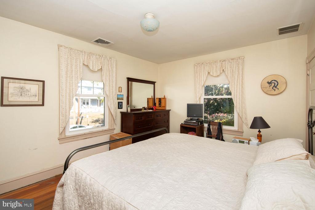 104 Harvard Ave
