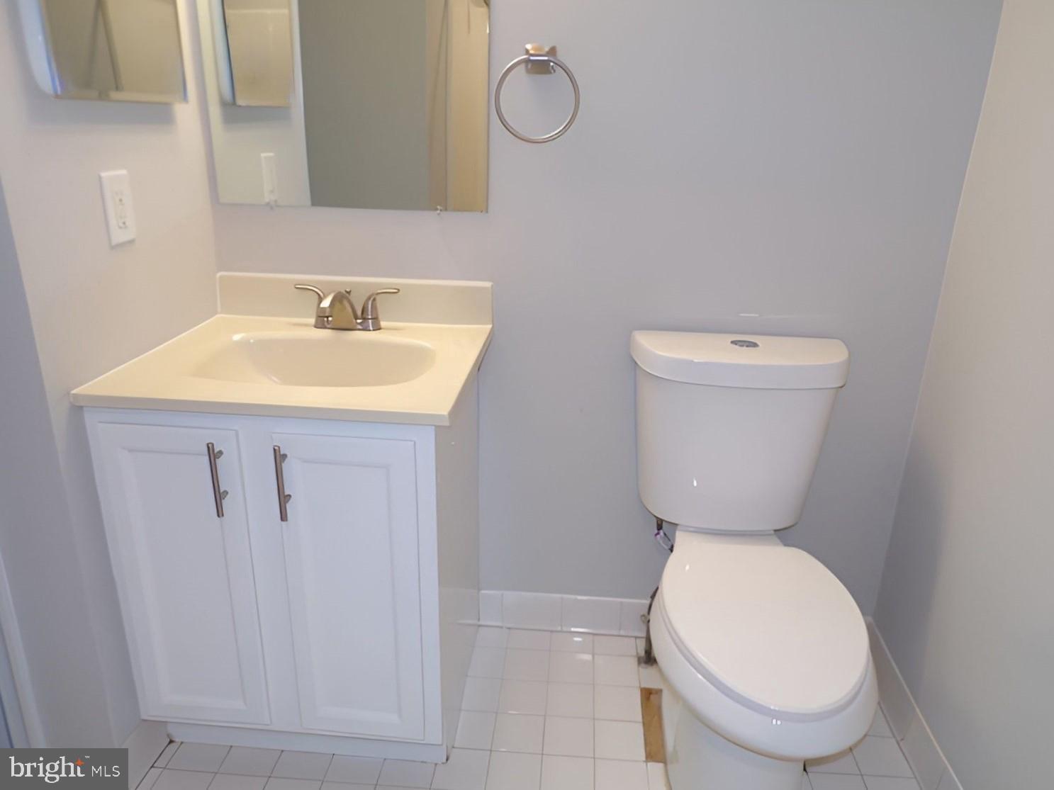 399 Wellesley Ct
